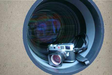 Leica APO-Telyt-R 1600mm lens viewed from the front