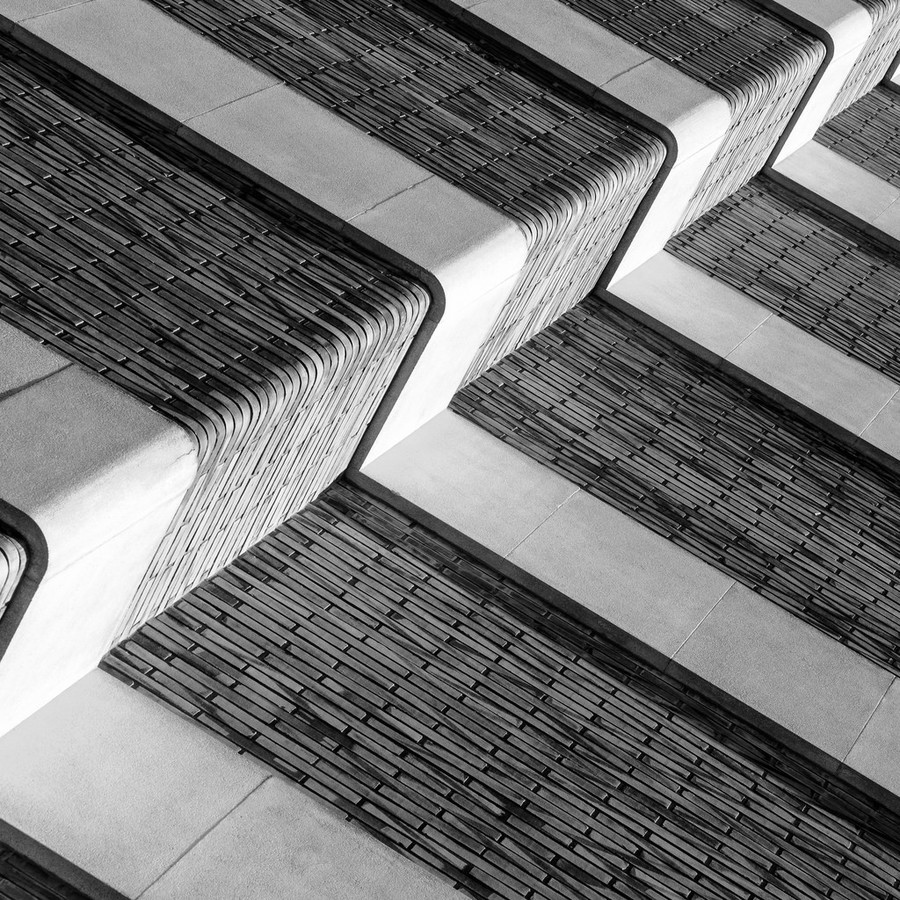 Intersecting bands on a building facade