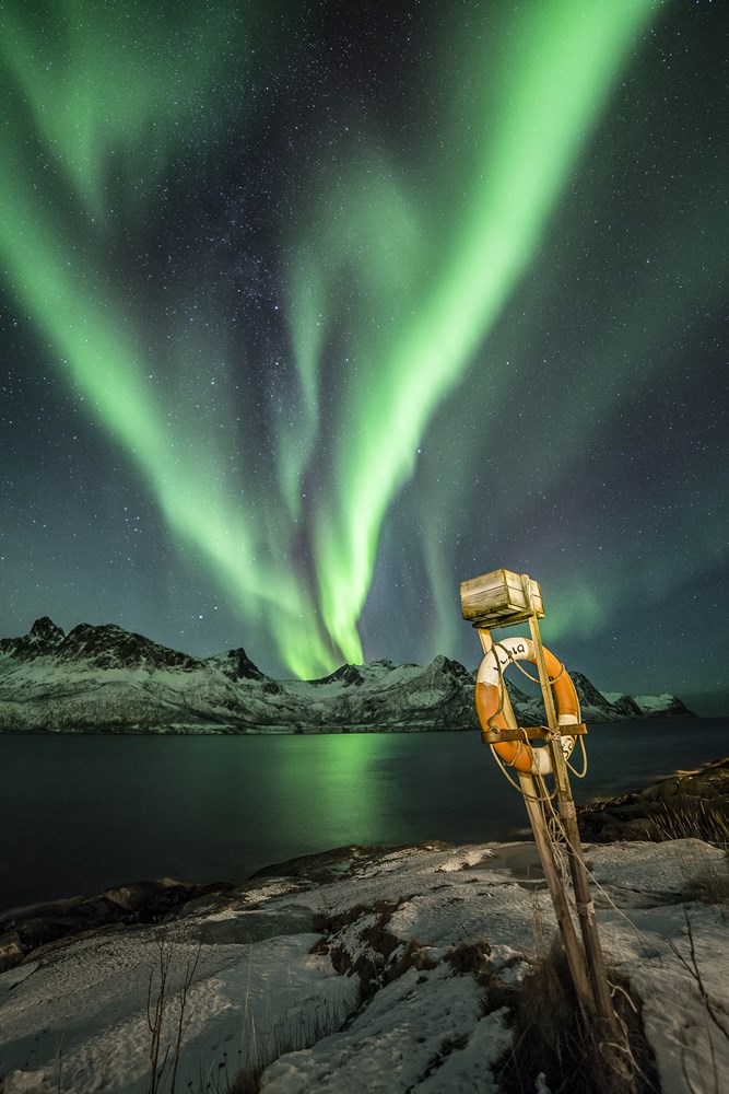 'Save My Dream' - northern lights photograph by Nicolas Raspiengeas