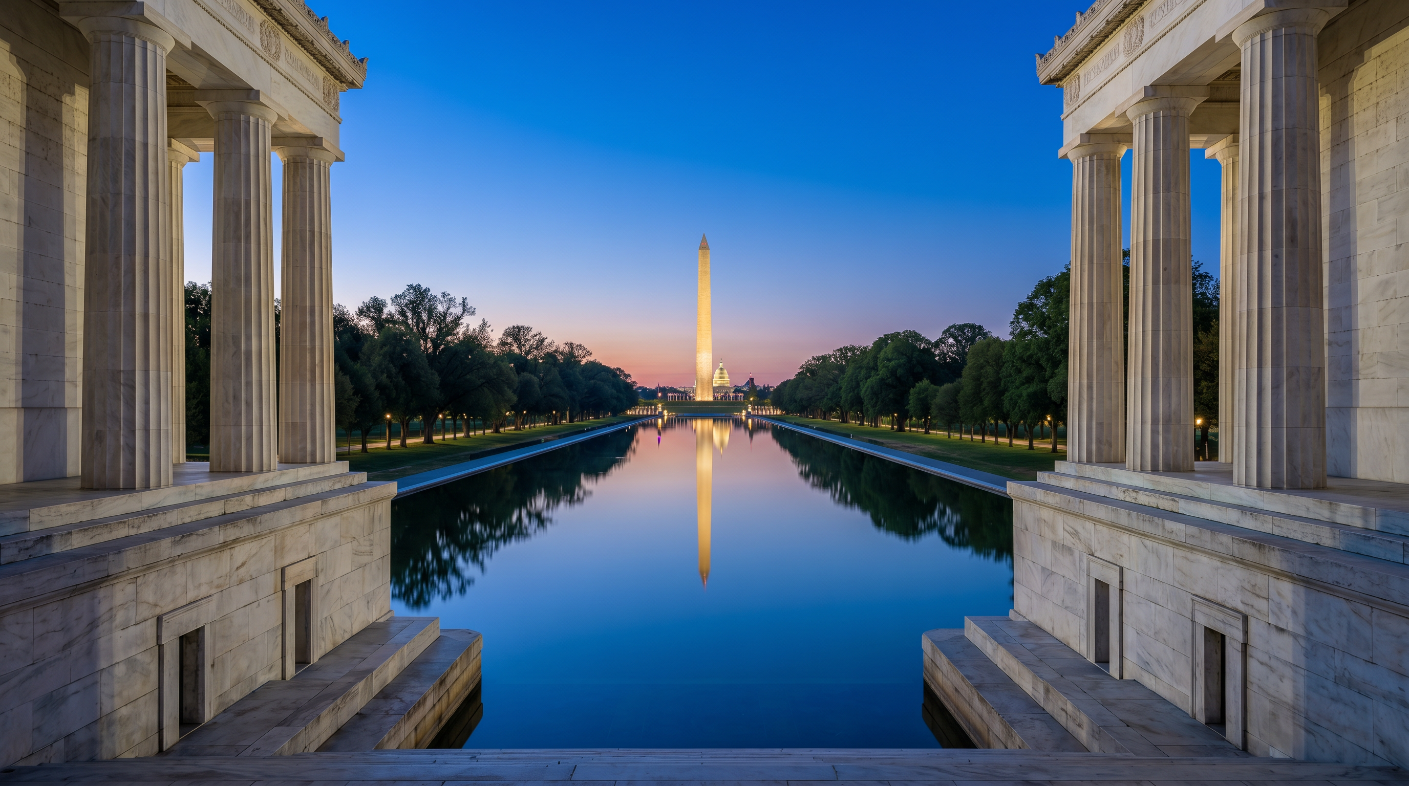 Lincoln Memorial Reflecting Pool — West End View — from the Washington, D.C. Photographer's Guide