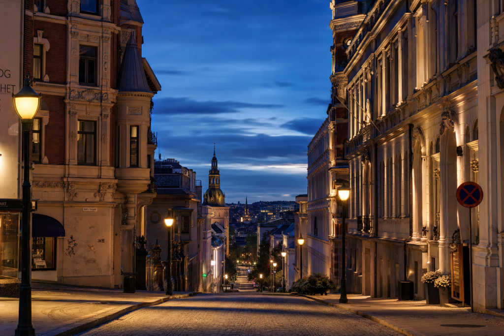 Oslo street photography at blue hour with leading lines and architectural detail