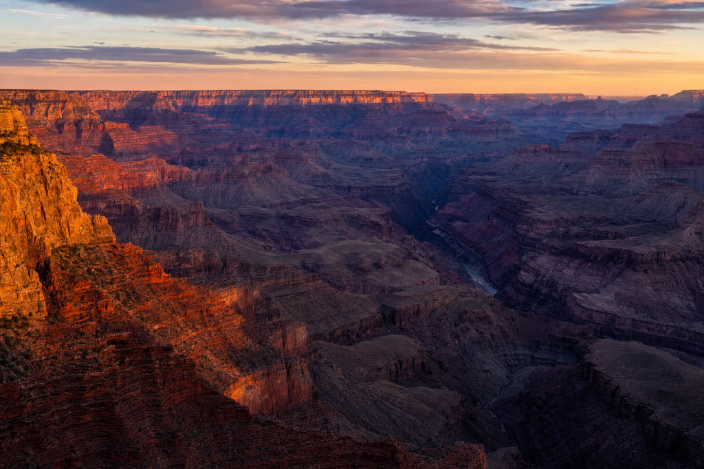 Detail-rich photograph related to How to Photograph the Grand Canyon (Arizona), late golden hour light, photorealistic, no