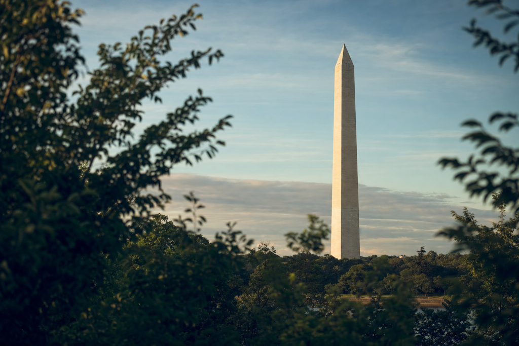 Atmospheric scene related to How to Photograph Washington Monument, soft directional light