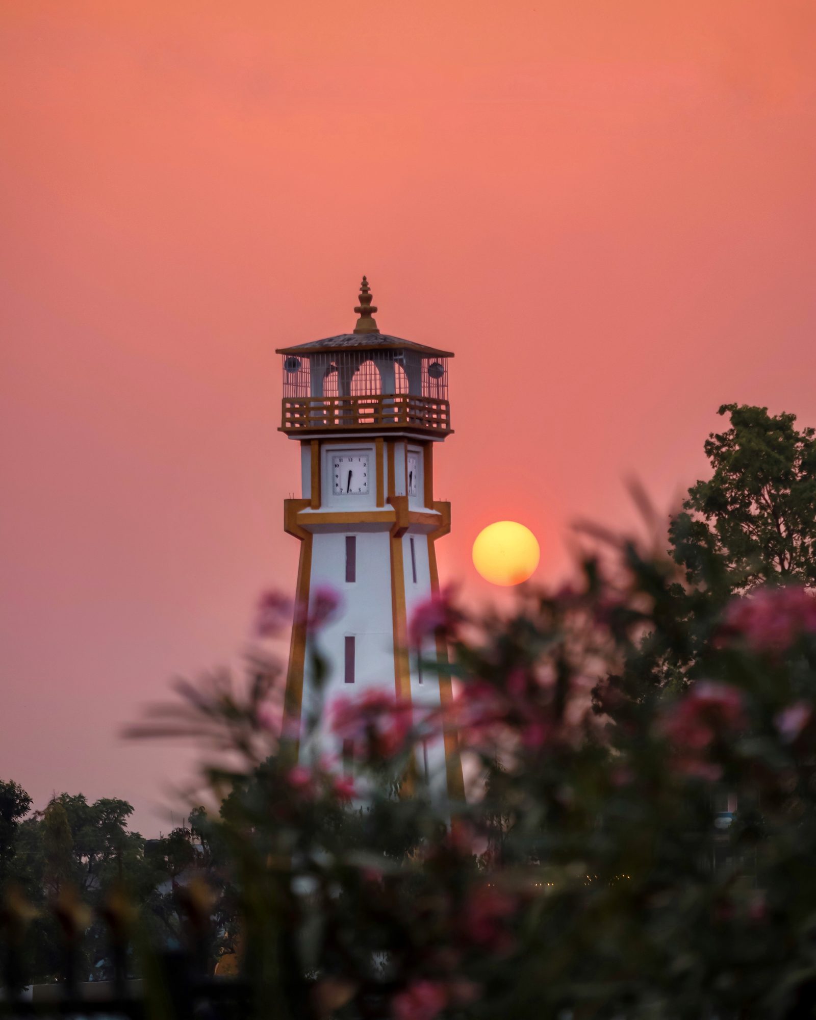 Where Can You Chase The Most Majestic Sunsets For Unparalleled Photography?