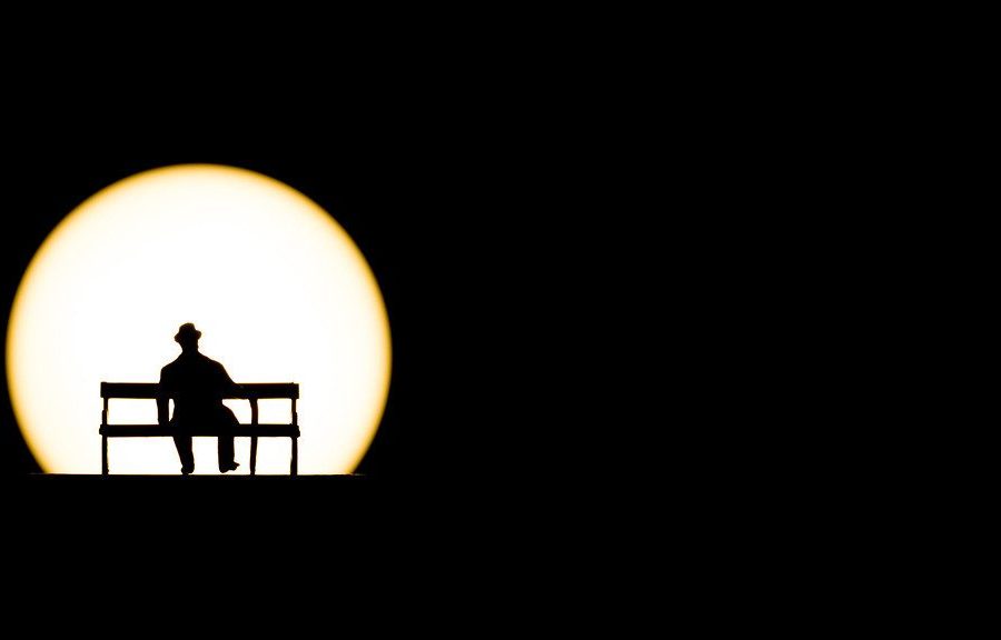 How to Photograph Iconic Landmarks Without Cliches