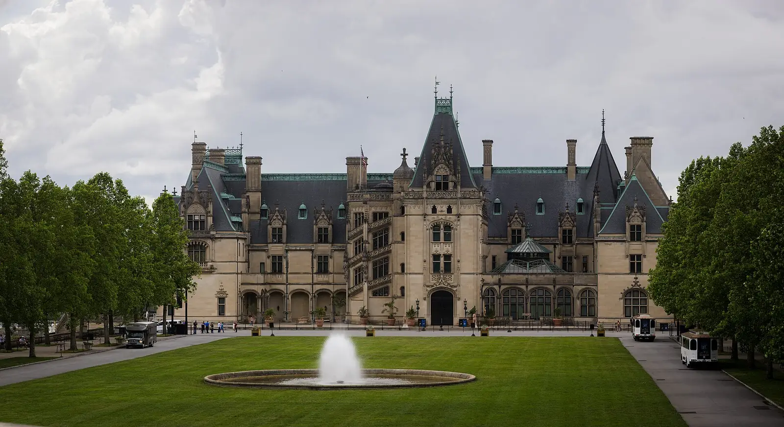Front facade of Biltmore House in Asheville, North Carolina demonstrating a travel photography composition.