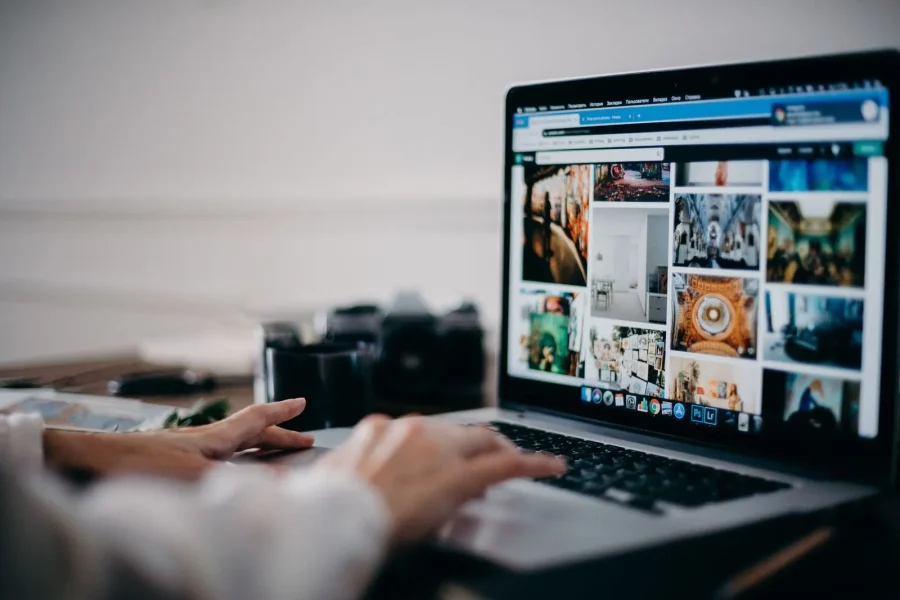 SmugMug vs Pixieset 2026: Which is Better for Client Galleries