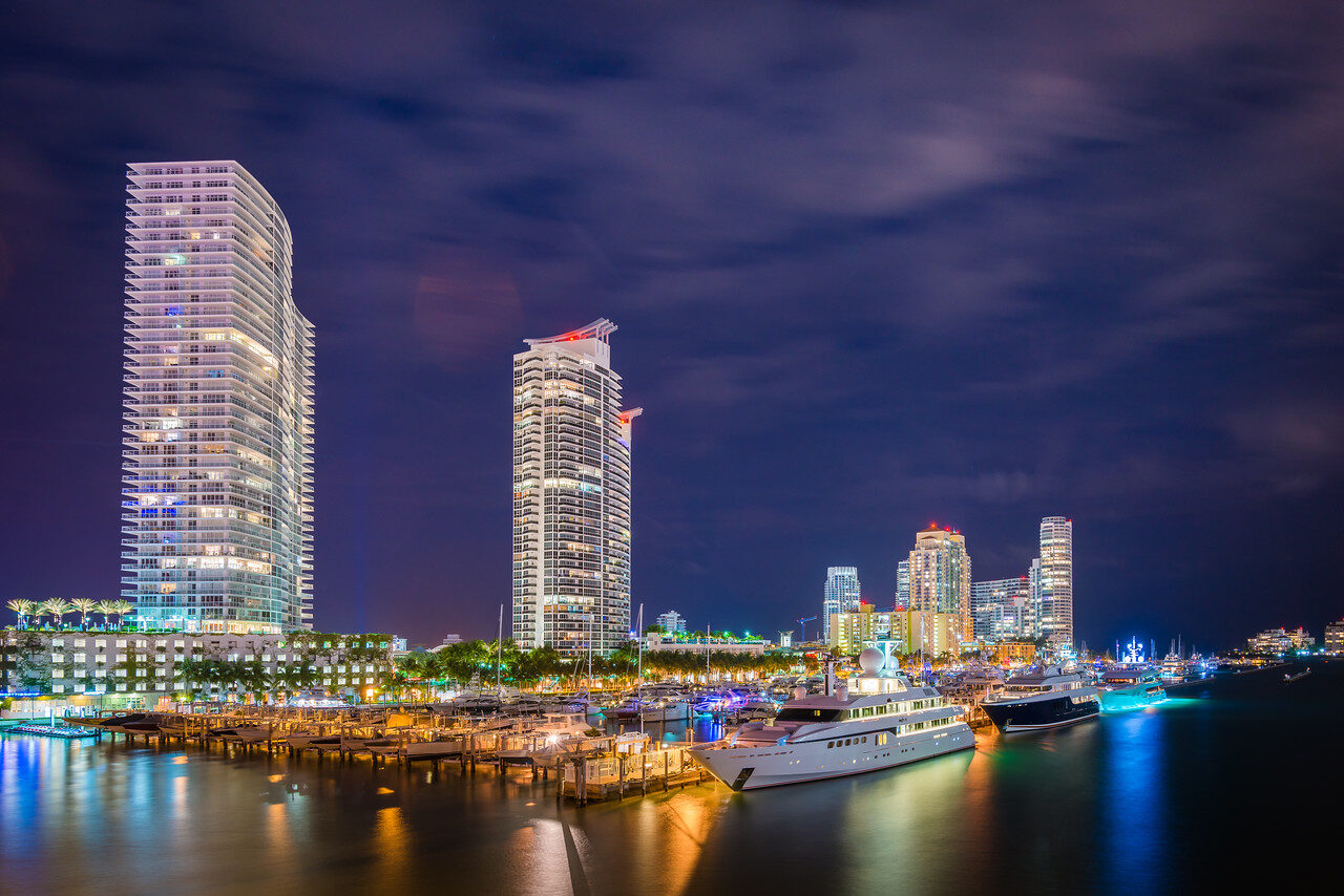 How to edit a Night Cityscape in Lightroom