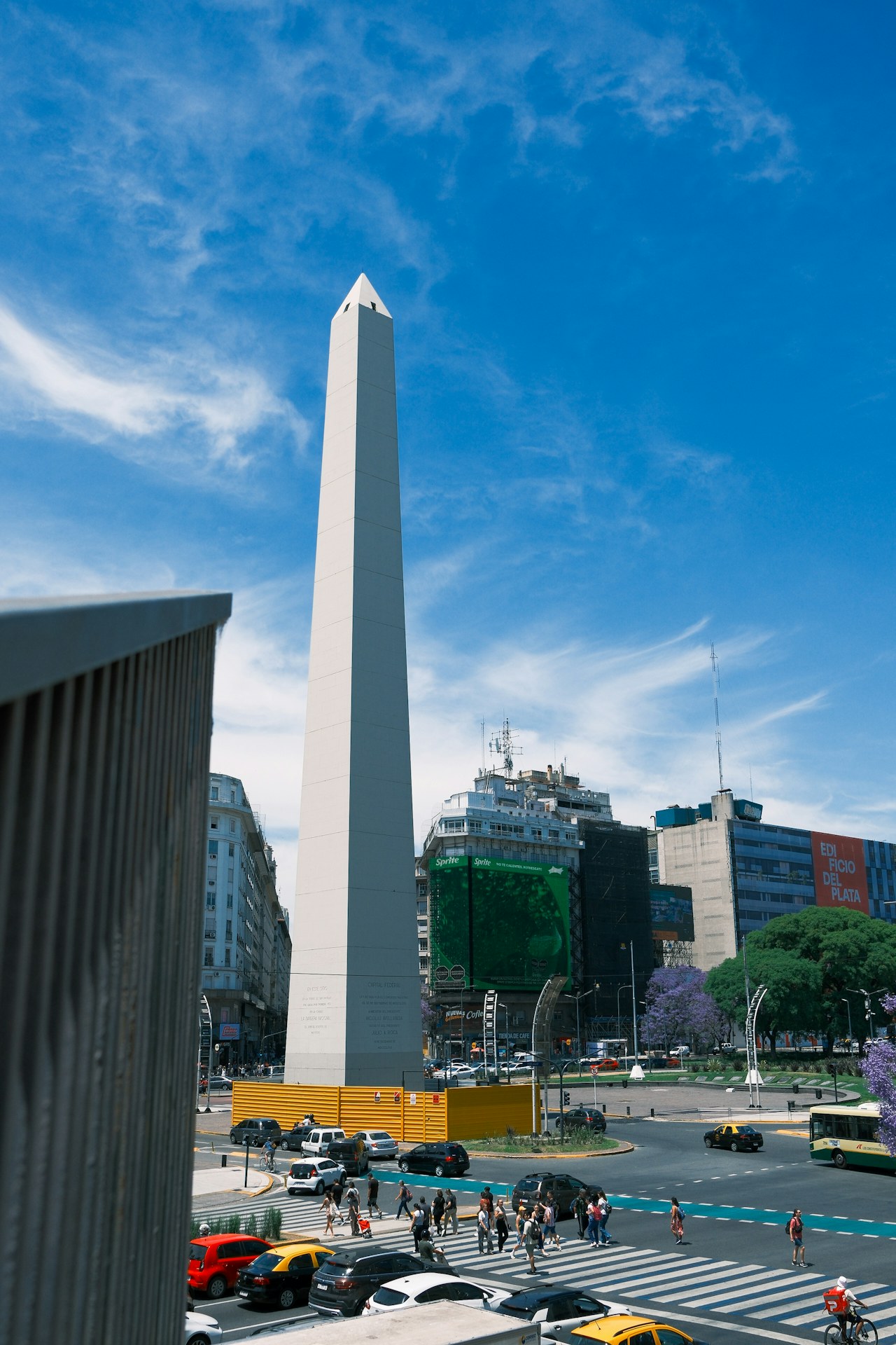 Obelisco on Avenida 9 de Julio, Buenos Aires