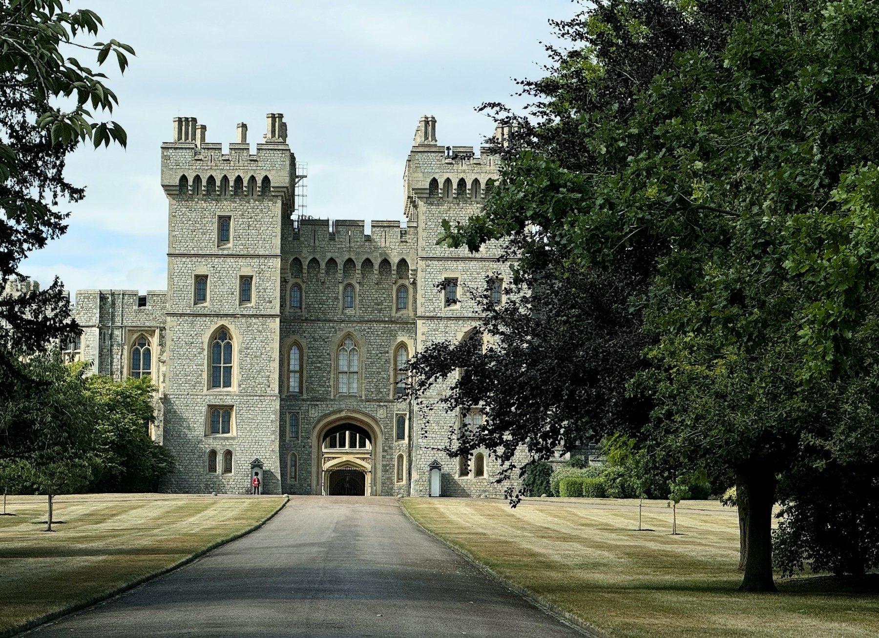 Windsor Castle at the end of the tree-lined Long Walk