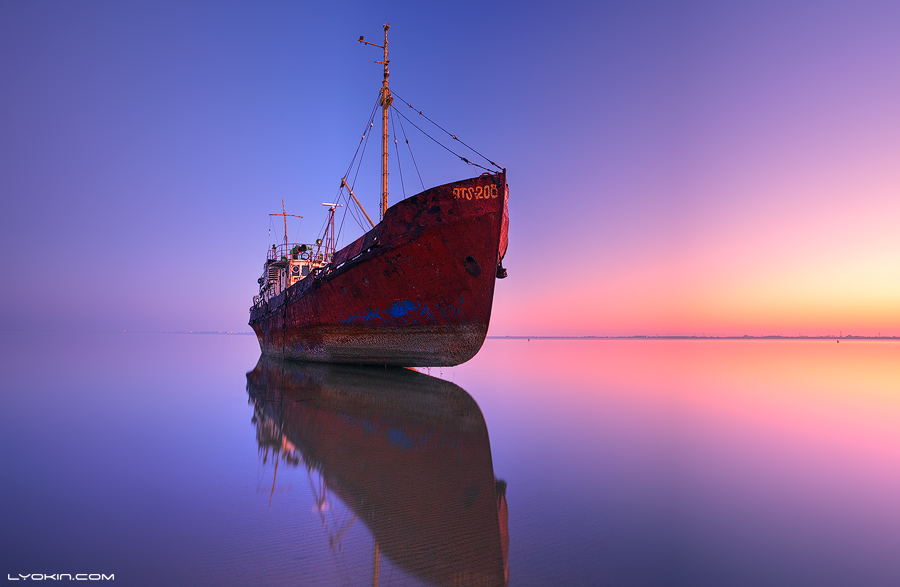 Found in Peace: Lyokin’s Caspian Sea Photos