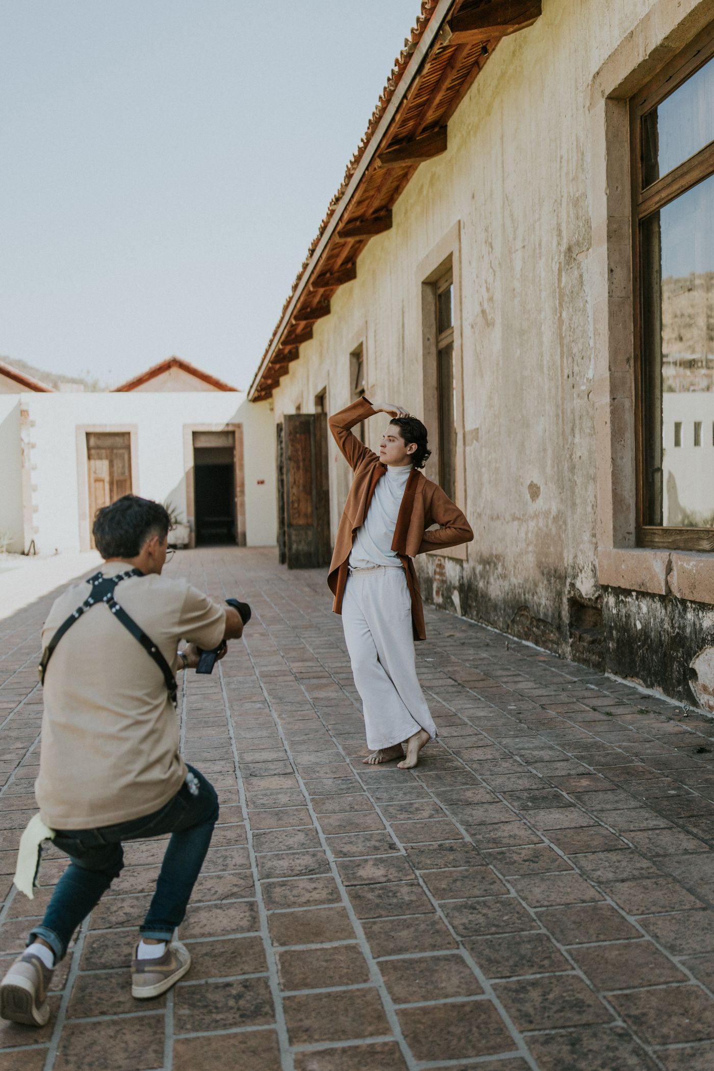 Portrait Posing Guide: Principles That Make Every Pose Work