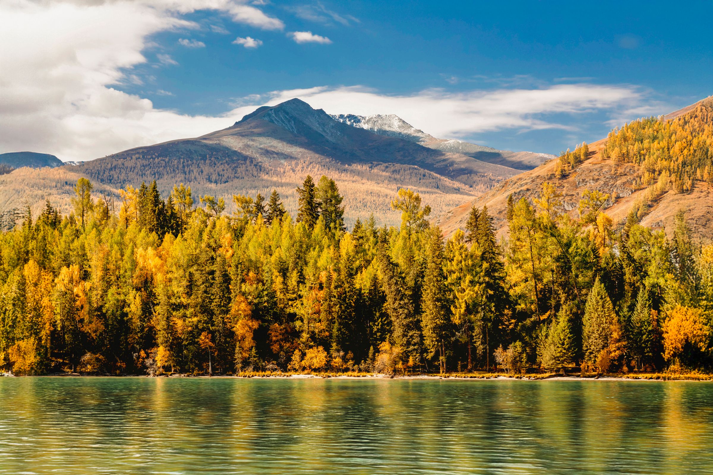 How to Photograph Fall Colors: Autumn Photography Guide