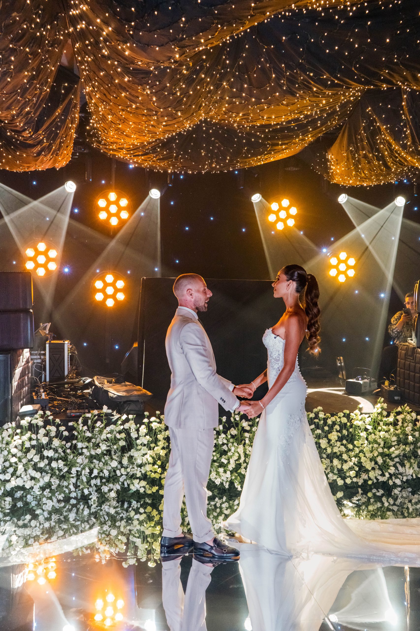 Additional Insured Certificates for Photographers: How to Get One in 10 Minutes for a Venue