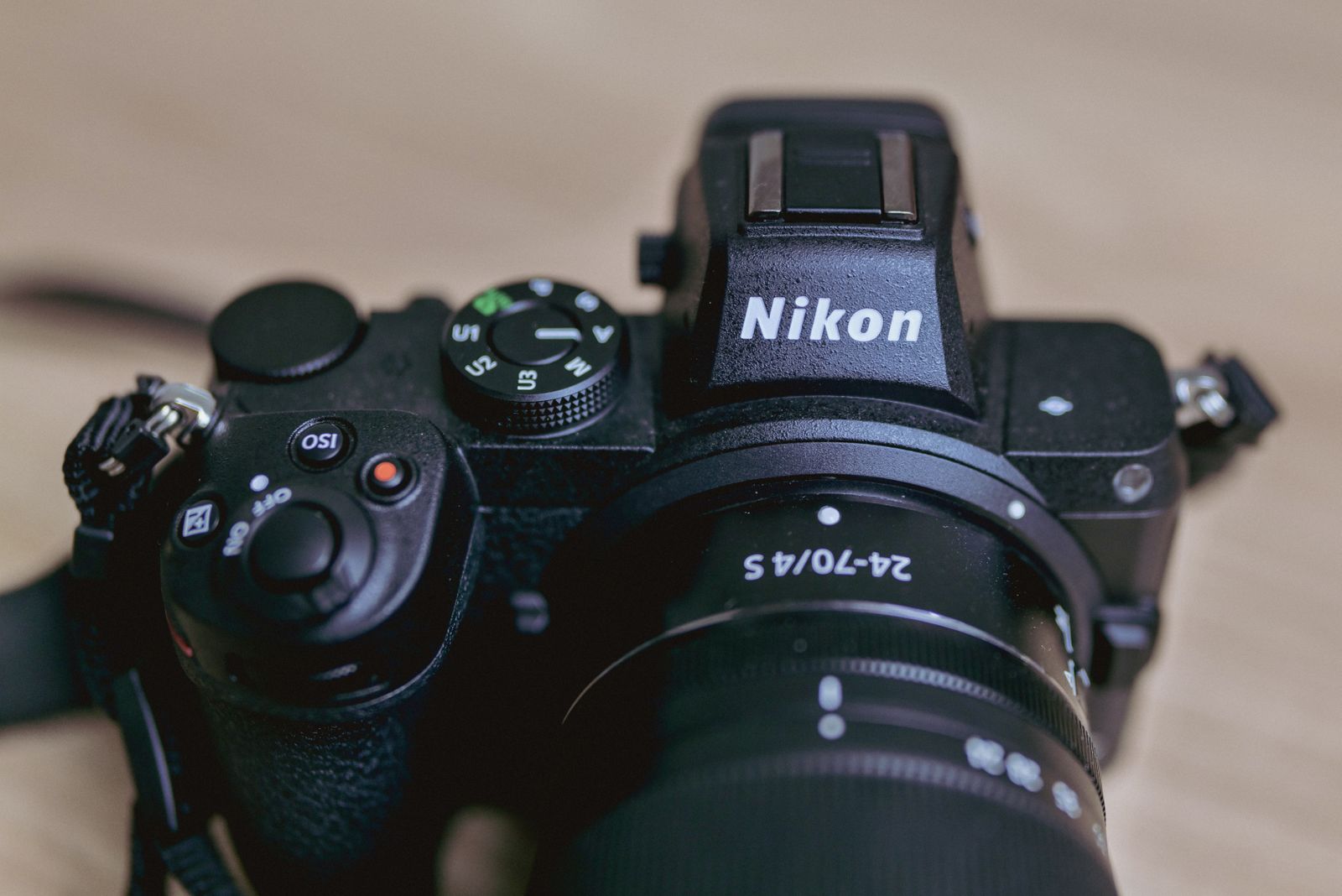 Digital camera with a prime lens