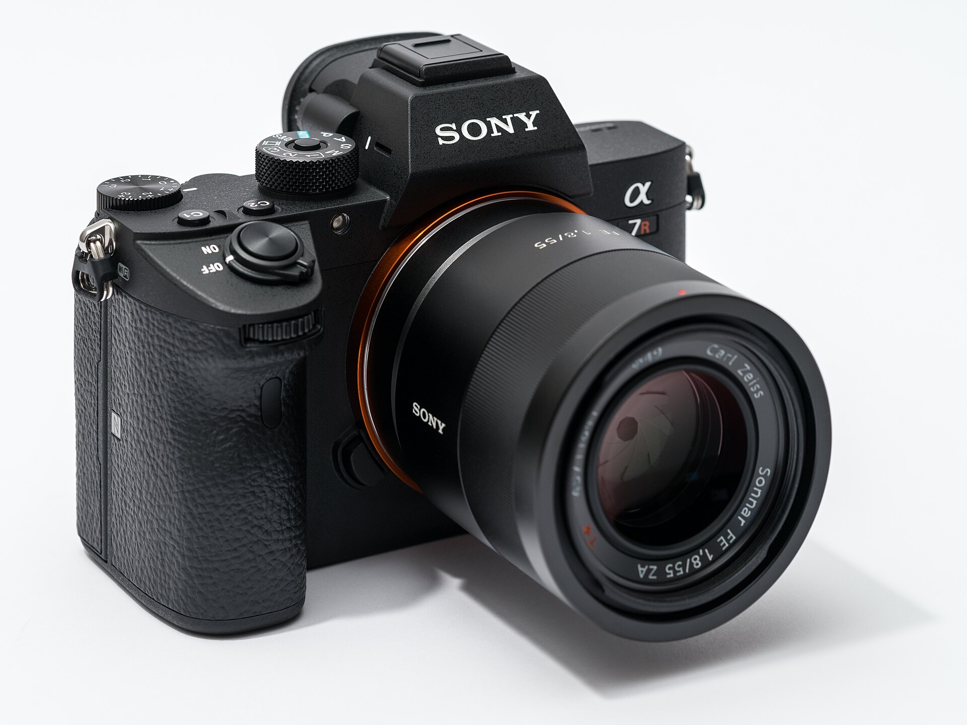 Sony A7R III Used Buyer Guide - Sony A7R III body with a Zeiss lens